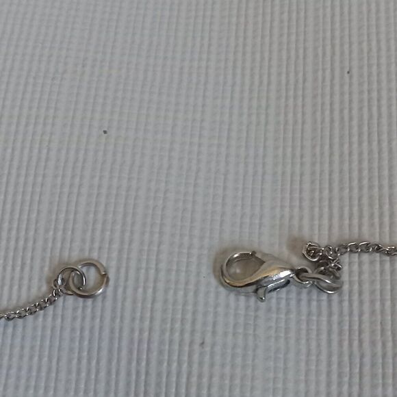 Silver Toned Lightweight Metal Beaded Dainty Curb Link Chain Fashion Necklace - Picture 7 of 7